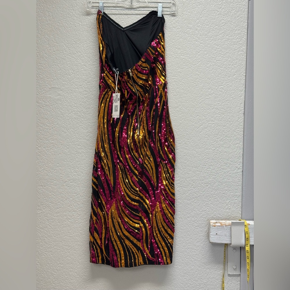 Bella Barnett Sequin Strapless Dress in Fuchsia, Gold and Black size M - Picture 2 of 15